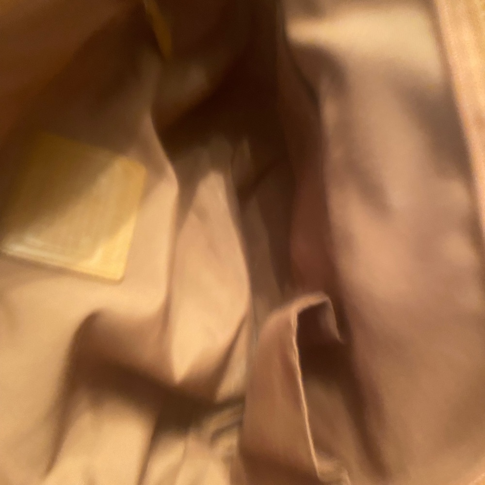 Cream colored bag with multicolored circles. - Picture 6 of 7